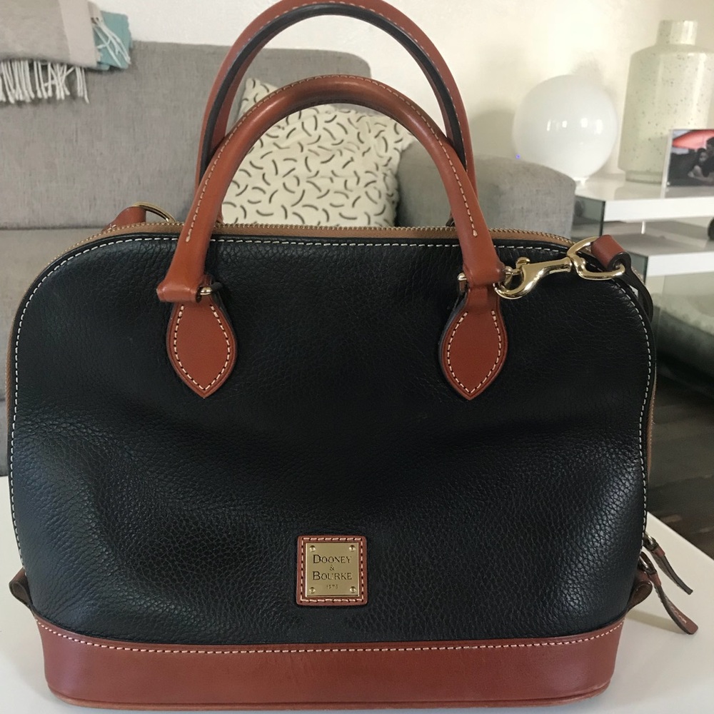 Dooney & Bourke doctor style bag